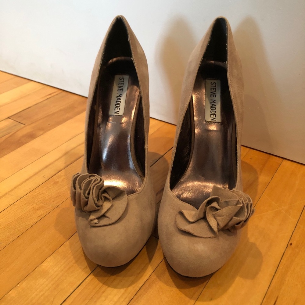 Steve Madden blushy-cream heels with toe detail, 8